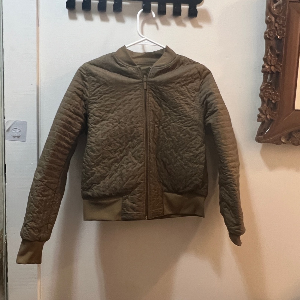 Lululemon irreversible jacket